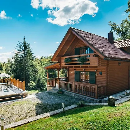 Ideal Fuer Familien, Paare Und Naturliebhaber Lokve